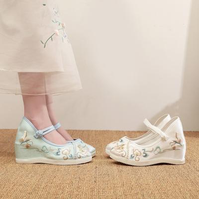 National Color, New Inner Height-increasing Round Head Old Beijing Cloth Shoes for Women with Hanfu High-heeled Platform Embroidered Shoes