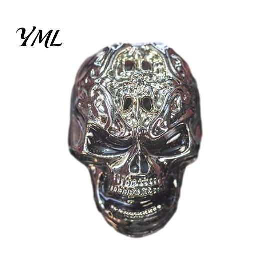 Metal Car Diffuser Accessories Halloween Air Vent Clip, Metallic Skull Bat Freshener Perfume Holder Charm, Cool Auto Aroma for Gothic Truck