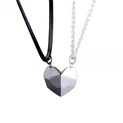 Ventes Amour Aimant Couple Chaîne Clavicule Noël Punk Ras du Cou Pour Femmes Hommes Colliers de Mode Tendance Élégant Bijoux Chunky