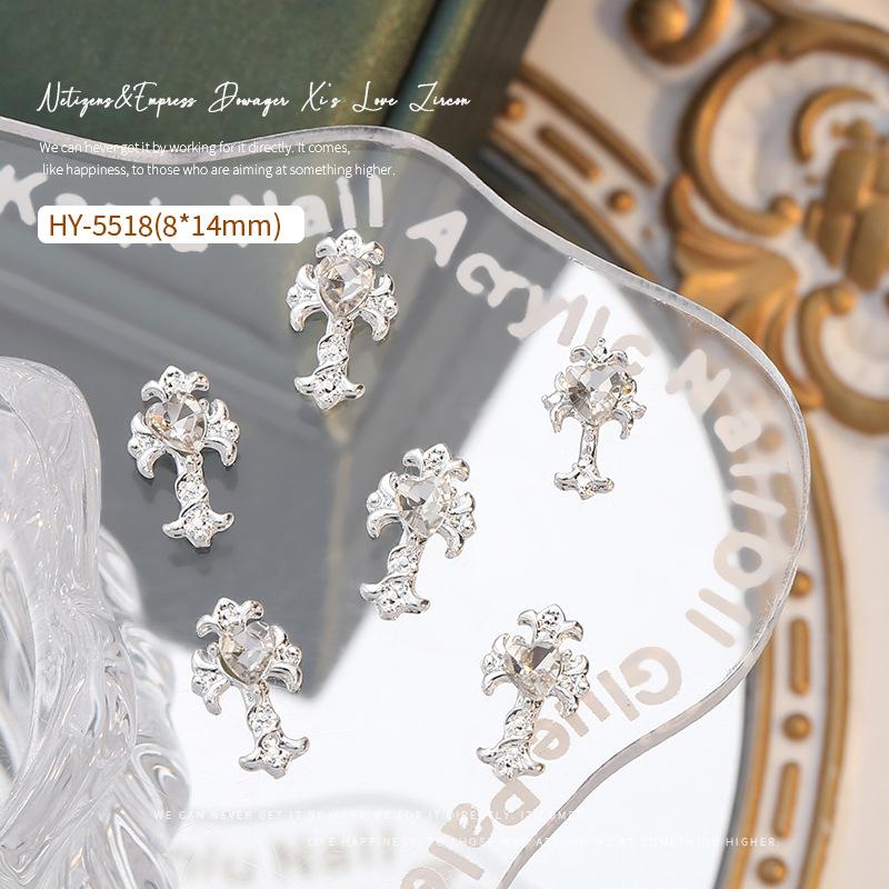 Ny Internetkändis Flash Tre-dimensionell Kors Nageldekoration Cro-hjärta Nageldorn Superflash Legering Nageldekoration