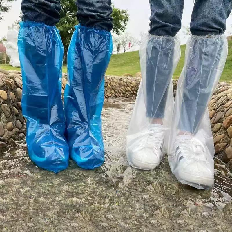 Einweg-Regenschuhüberzug Wasserdicht und rutschfest Kunststoff Outdoor Verdickt Verschleißfest Isolations-Fußüberzug Regensicher