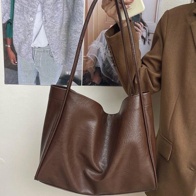 Women Large Capacity Solid Color Tote Bag Lady Outdoor Commuter Soft Leather Handbag Female Stylish Shoulder Shoulder Bag