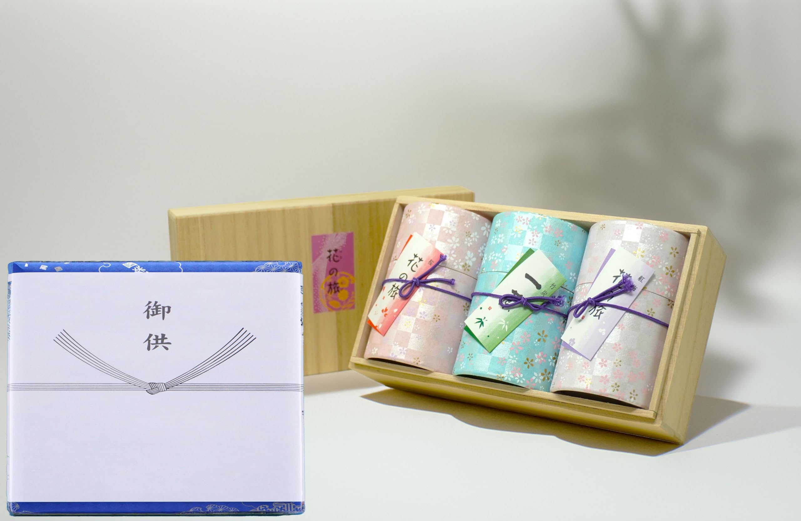 Eirakuya Hananotabi mini incense set, premium paulownia box, low smoke, Hananotabi (red plum, cherry blossom scent), Ichiyo (bamboo charcoal scent),