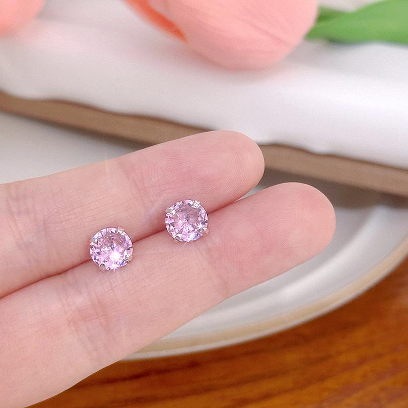 Fresh, Sweet And Simple Zircon Mini Stud Earrings, Exquisite, Small And Light Luxury Design Sense, High-End Personalized Earbone Stud Women