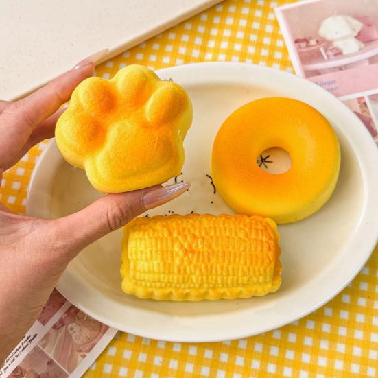 Stress Relief Bread Squeeze Toy Slow Rising Simulated Bread Sensory Pinch Fidget Toy Home Office Worker Relaxation Desk Toy