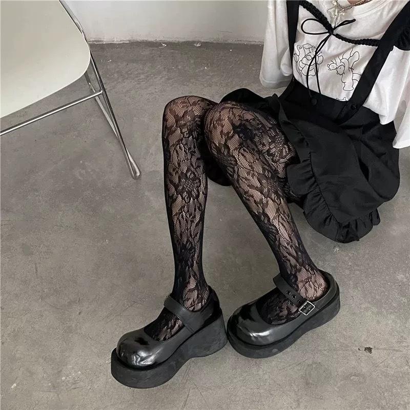 Black Rose Fishnet Pantyhose – Versatile, Cute, and Stylish Hollowed-Out Design