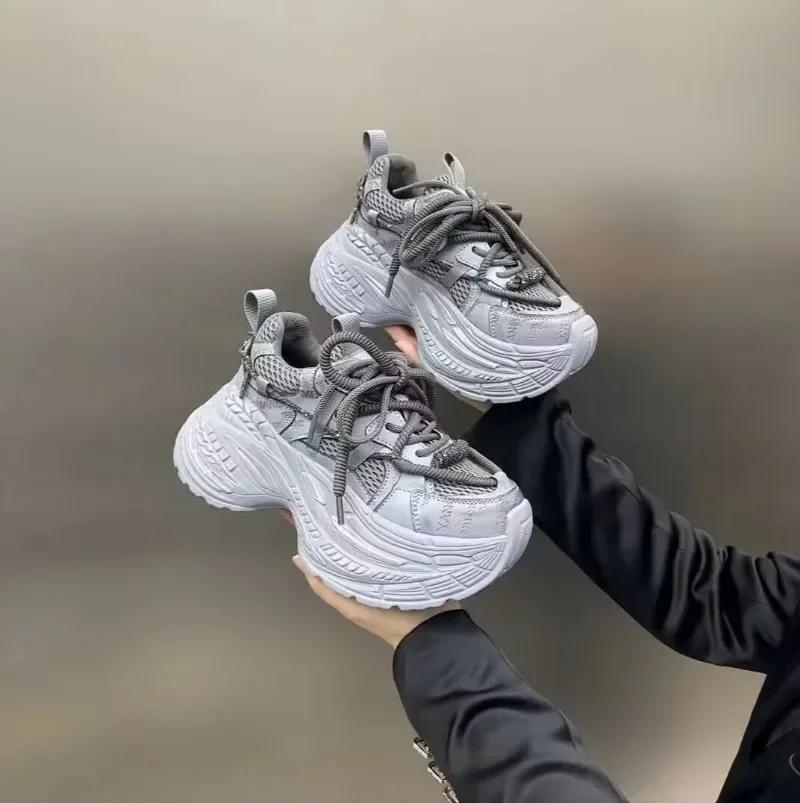 Fashion Women's Vulcanize Shoes 2025 New Outdoor Breathable Women Sneakers Light Breathable Lace-Up Platform Ladies Casual Sneakers