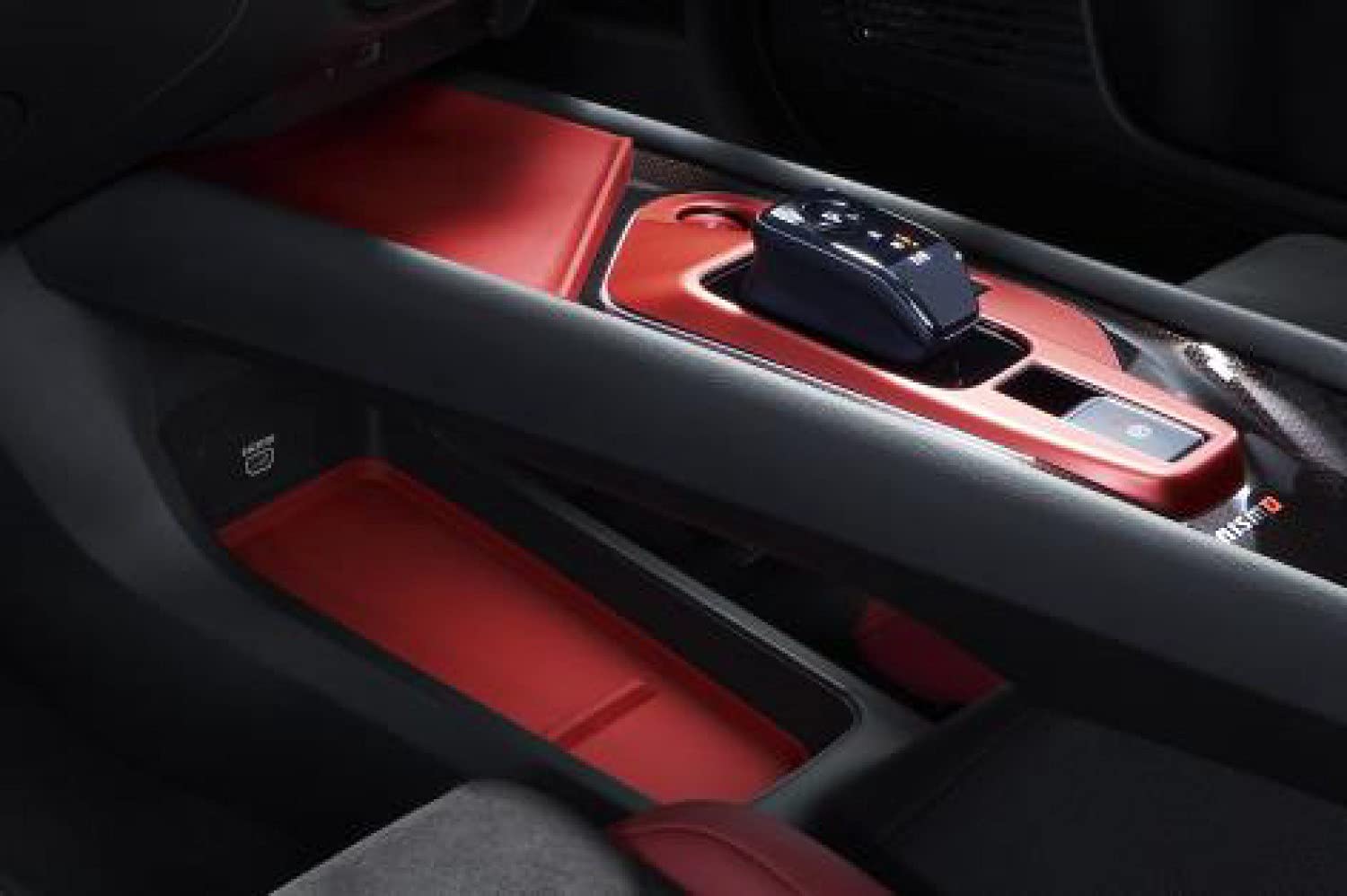 

Комплект ковриков на центральную консоль Nismo Nissan Aura 96924RNE30 (Нисмо) [Внутренняя панель] Note/Note (Е13)