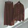 Completo estivo da donna in camicetta e pantaloni casual a due pezzi