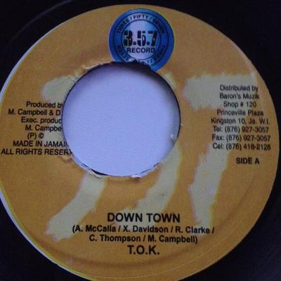 7-Zoll-Schallplatte TOK. / MARTINA - Down Town / Kein Junge kann mich austricksen KEINER 357 Records 2005 Jamaika Reggae, Ska & Dub Gebraucht