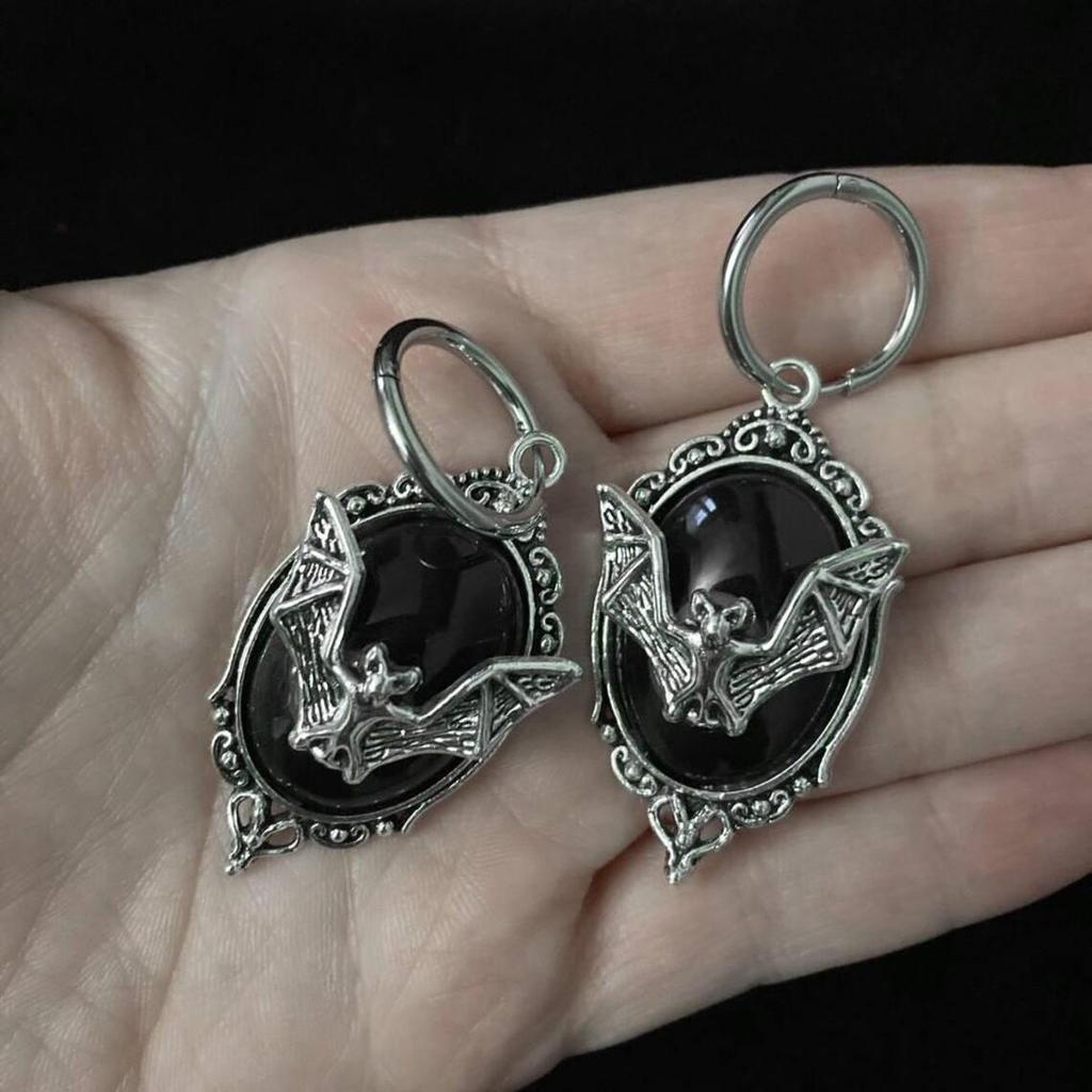 Gothic Black Bat Guest Earring Frame and Bat Earrings