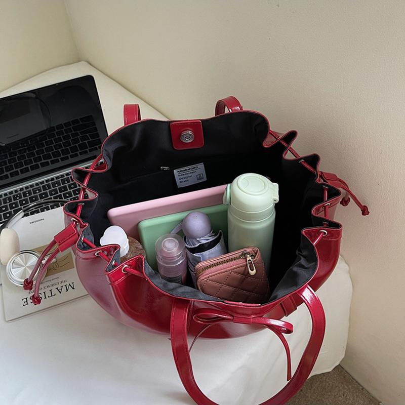 Large Capacity Women Shoulder Bag Fashion Versatile PU Leather Folded Drawstring Underarm Bag Texture Office Commuter Tote Bag CLE