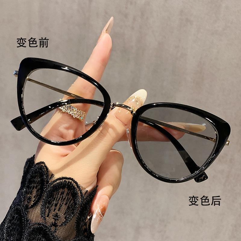 Color-changing cat eye myopia glasses American trend European and American metal large frame retro advanced sense plain myopia glasses