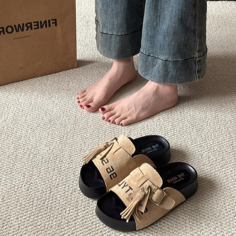 Internet celebrities with the same 2025 spring and summer trend explosion half drag versatile one pedal tassel casual lazy fish mouth slippers