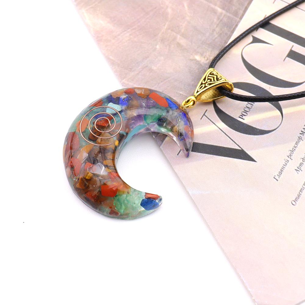 Seven-Color Gravel Necklace with Resin Encapsulated Natural Stone Pendant - Style N756