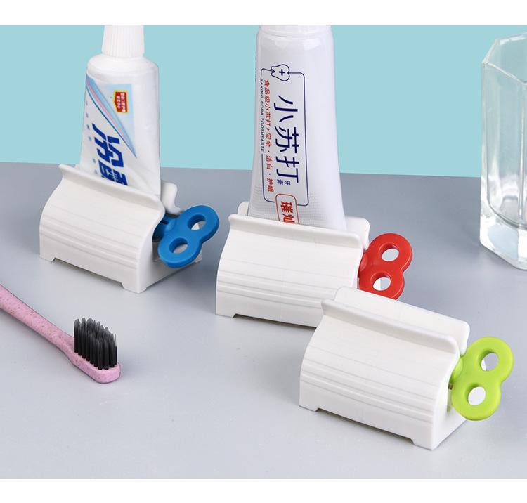 5PCS Bathroom Tools Toothpaste Squeezer Tooth Paste Holder Oral Care Tube Cosmetics Press Facial Cleanser Squeezing Dispenser