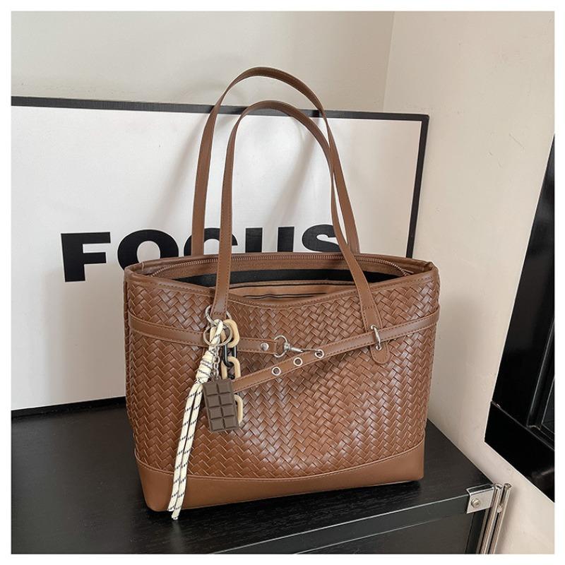 High-end Casual Women's Bag, Fashionable Tote Bag, Simple Large-capacity Commuter Shoulder Bag