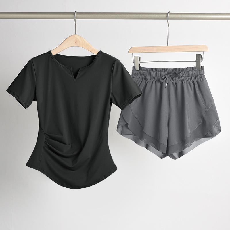 Women's Plus Size Quick-Dry Summer Fitness Set: V-Neck Short Sleeve Top for Running, Pilates, Yoga, and Training