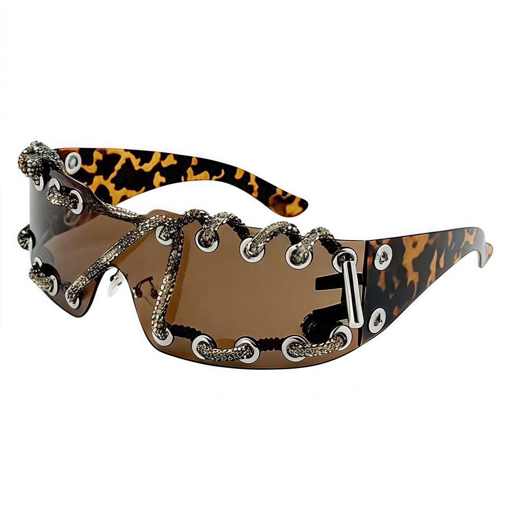 Retro Punk Sunglasses Lightweight Streetwear Party Shades Luxury Trendy Sunglasses  For Women Men