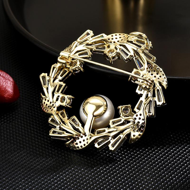 Pearl Brooch Women's High-end Silk Scarf Buckle Corsage Pin Annual Trend Niche Design Sense Decorative Accessories