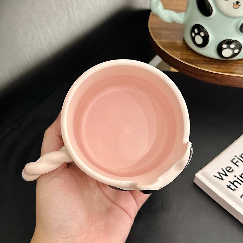 Caneca Panda Cerâmica Relevo Fofa Com Tampa Colher Animal de Desenho Animado Tridimensional Copo de Água Doméstico Lembrancinha Pequena e Fresca