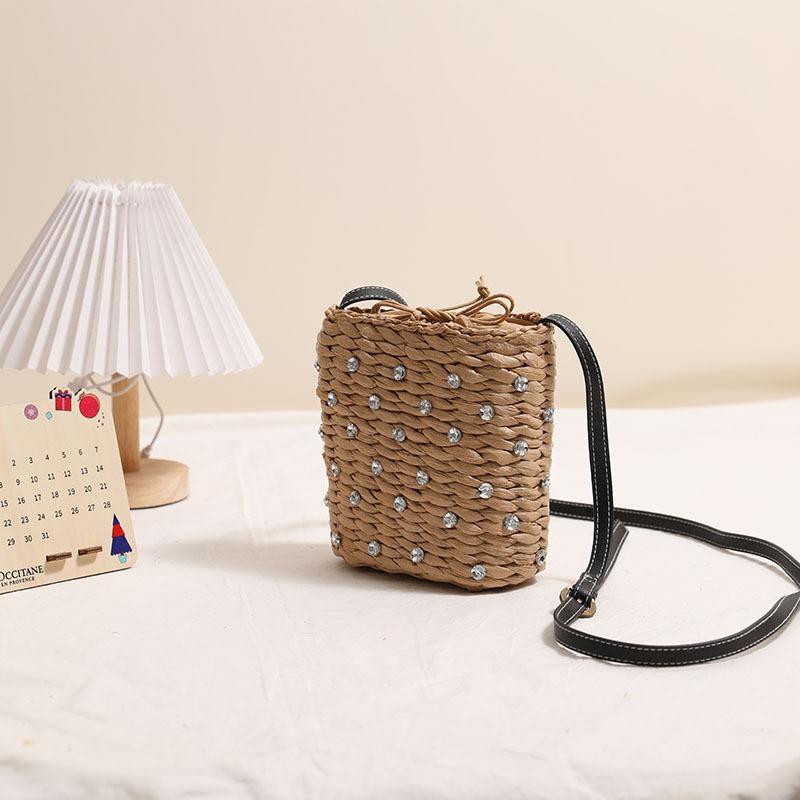 Women's Bohemian Straw Crossbody Bag - Trendy Woven Square Phone Pocket Purse for Vacation Style & Versatile Daily Outfits