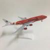 1/400 20cm Malaysia Rotes Flugzeugmodell 747 Airlines Metallflugzeug-Replik Legierungsmaterial Luftfahrtform Geschenk B747 Serie