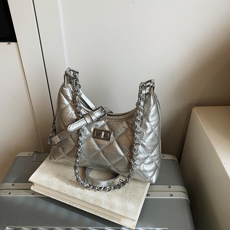 Premium sense Xiaoxiangfeng bag women's new 2025 autumn and winter fashion diamond chain bucket bag versatile messenger bag