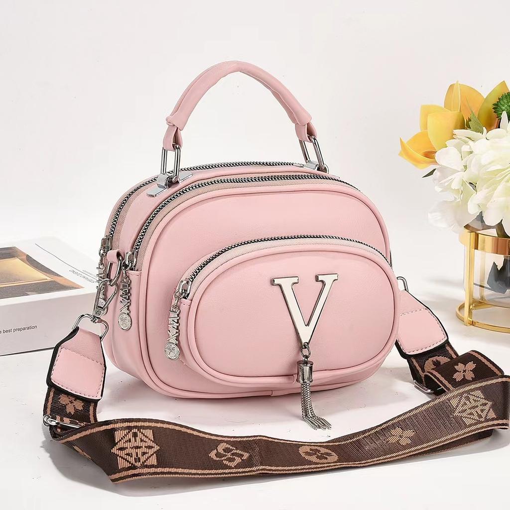 The New Versatile Macaron Single-shoulder Crossbody Bag Has A High Level of Appearance, Is Trendy and Fashionable, and Is A Simple Handbag for Women