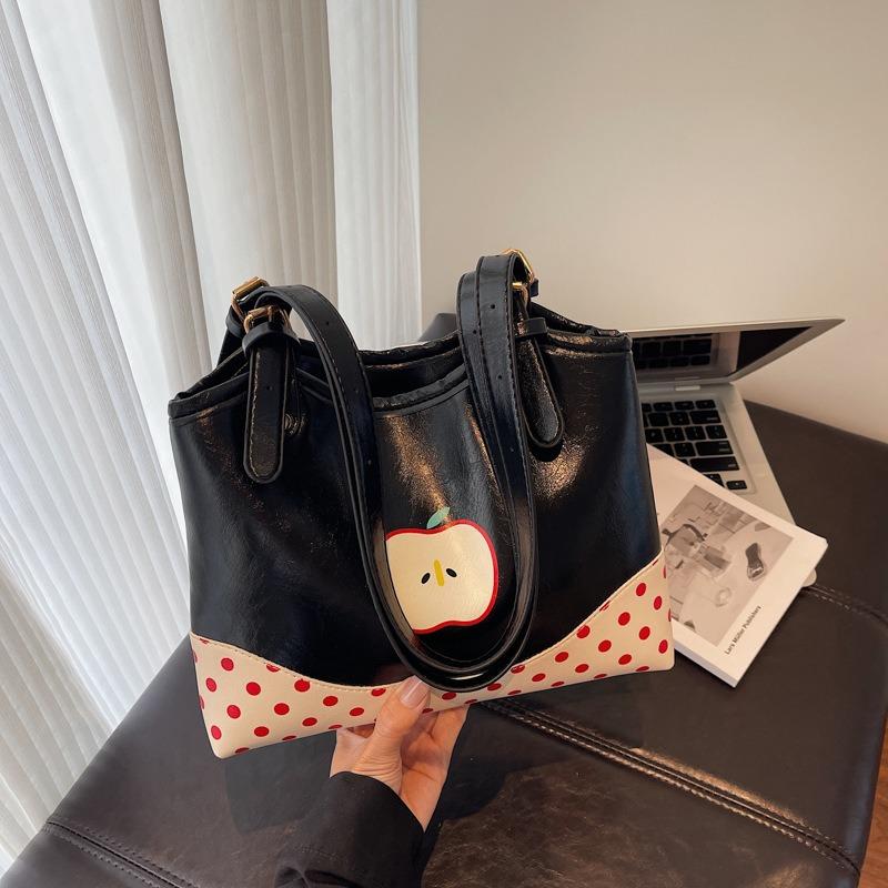Cute retro polka dot apple contrasting color commuter shoulder bag sweet shoulder tote bag small clear armpit bag