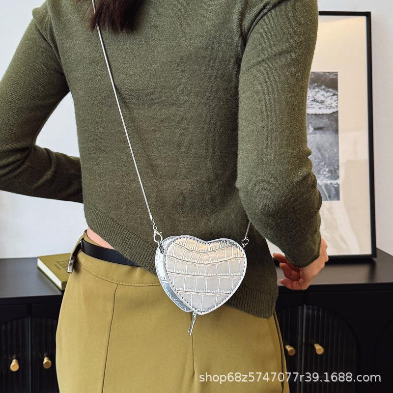 Niche Design Exquisite Peach Heart Bag Crocodile Print Chain Single Shoulder Crossbody Cross-body Women's Bag 2025 New Personalized Love Bag