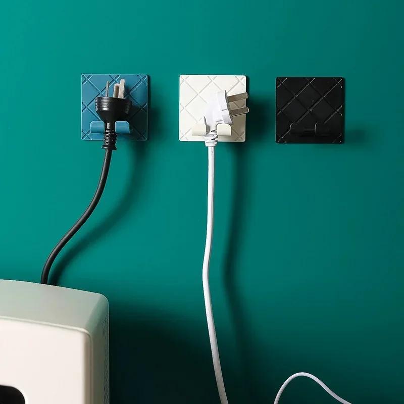Plugg Ledning Sokkel Holder Krok Plugg Kabel Organizer for Stue Arbeidsrom Kjøkken Toalett Vaskerom Kontorpult Strøm USB Kroker