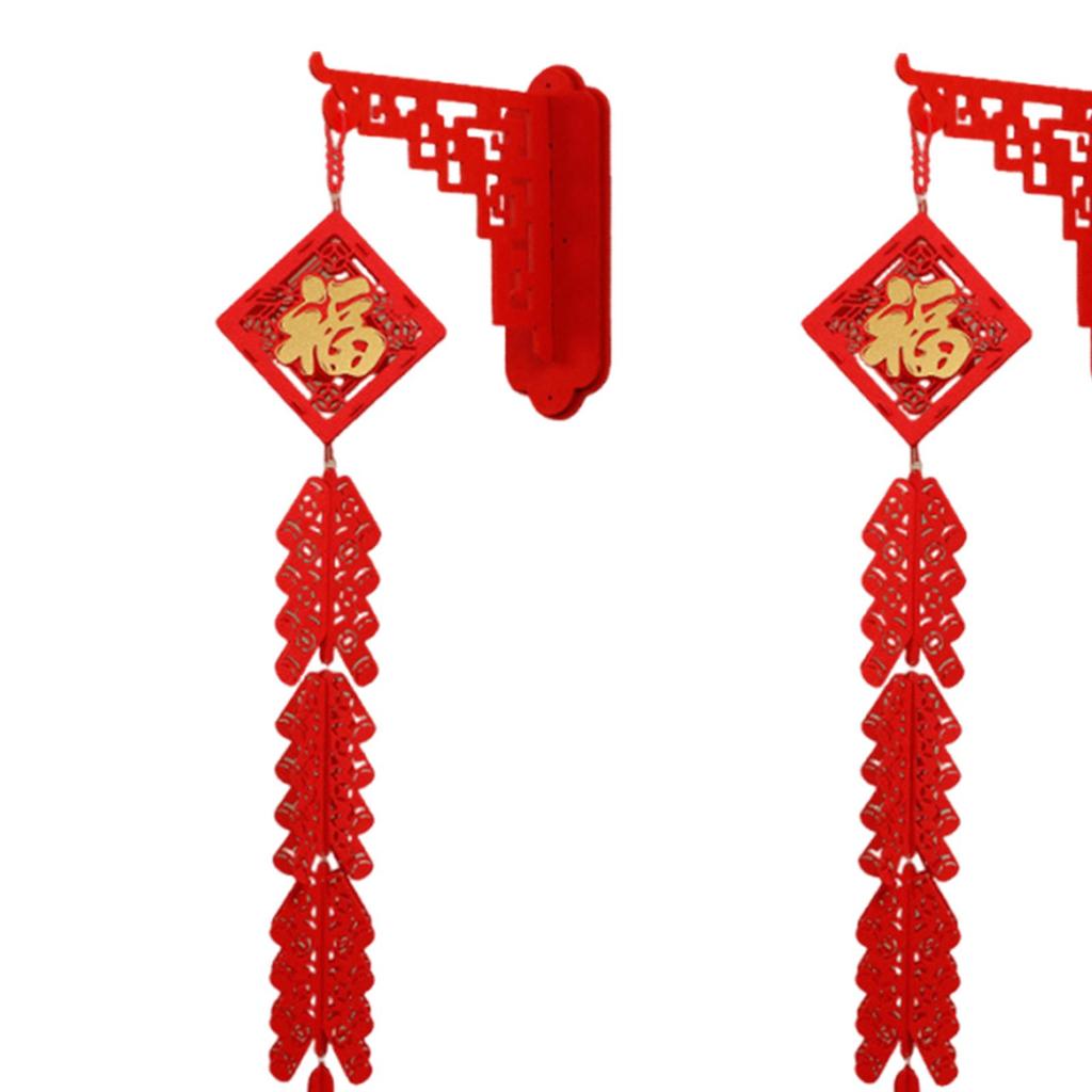 2 Pieces New Year Decorations Traditional Red Fu Character Lightweight Oriental Shaking Luck Pendant for Shops Celebration