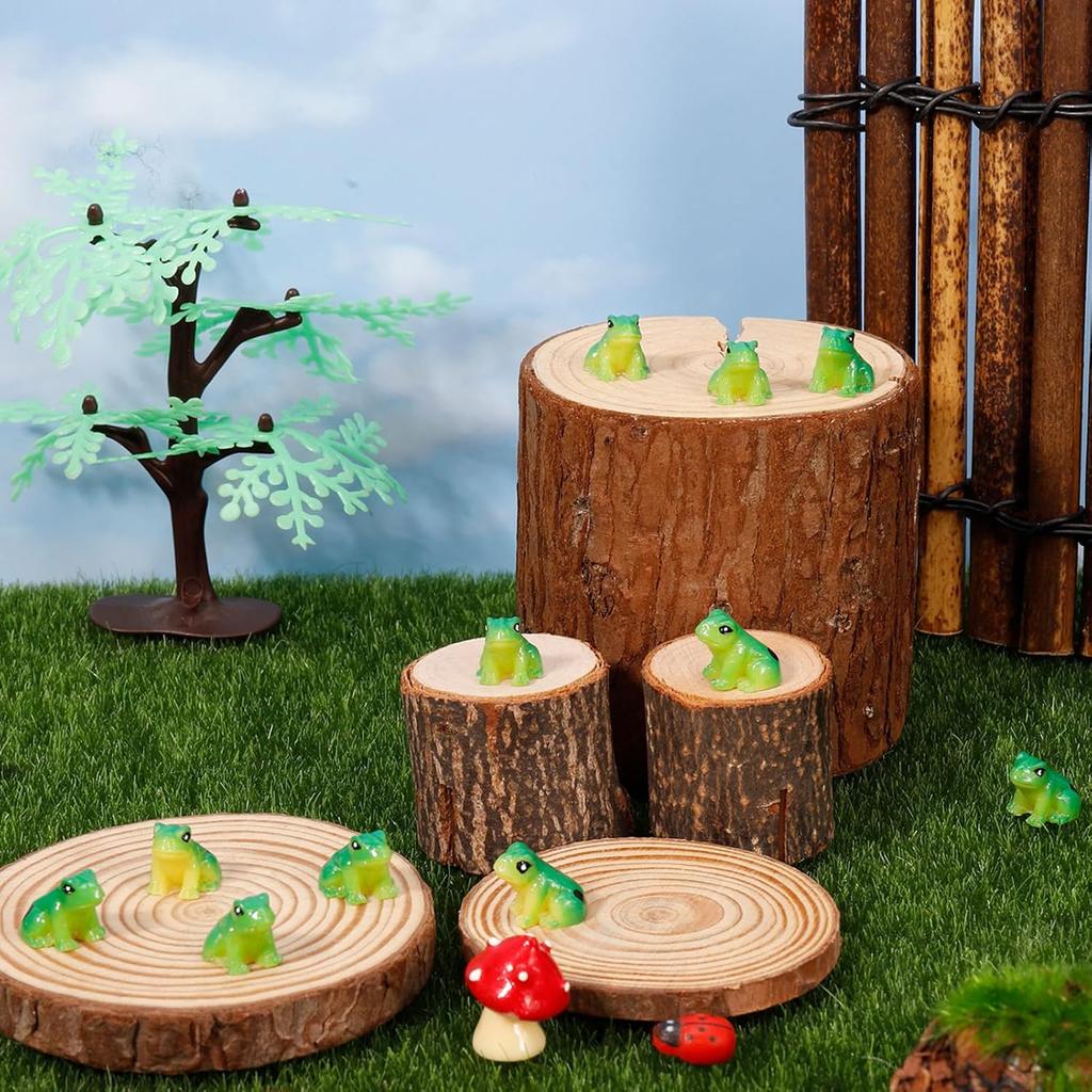 30/50ks Mini Žabky z Pryskyřice Roztomilé Figurky Zelených Žabek Miniaturní Zvířátka Ozdoba Pro DIY Řemesla Krajina Akvárium Zahrada Dekorace