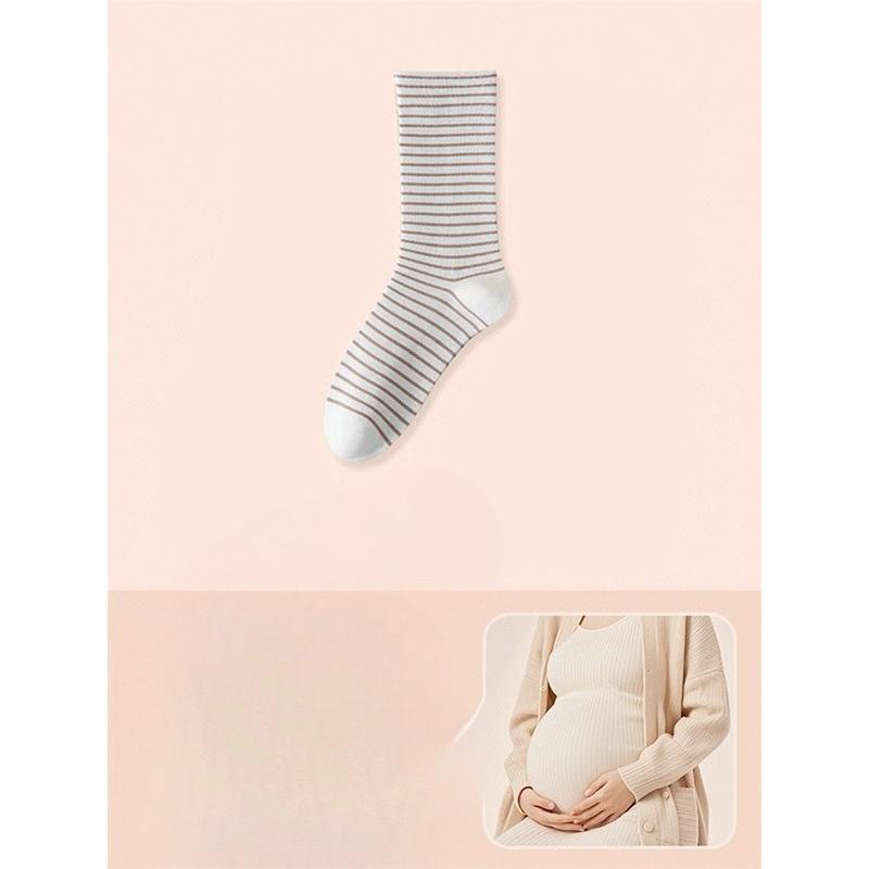 Female Spring and Autumn All Match Stripe Boneless Moon Son in The Tube Pile Pile Cotton Socks