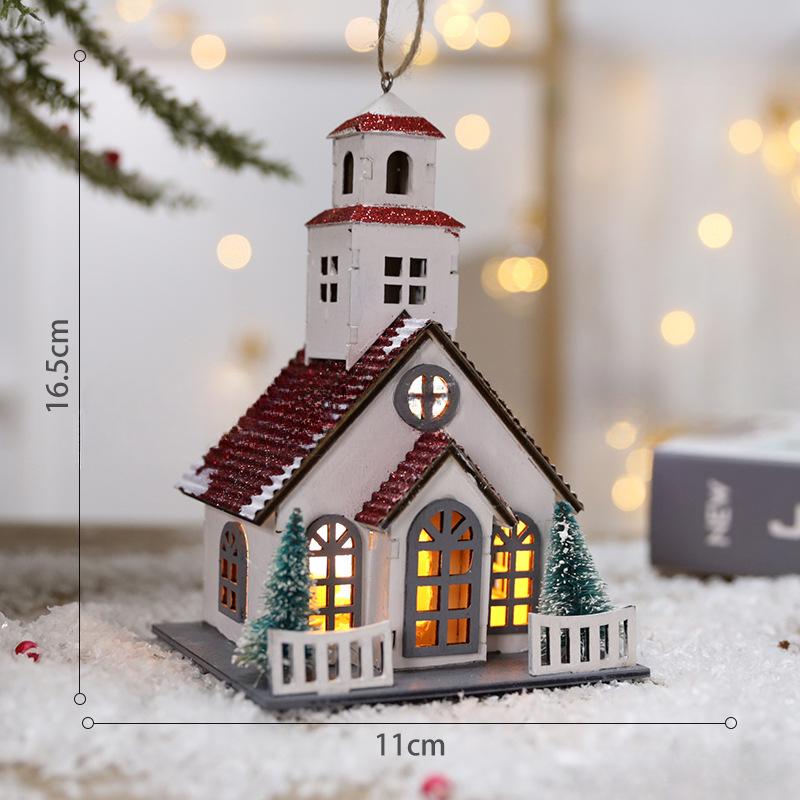 Feiertags-Tischschmuck Weihnachts-Atmosphärendekorationen Weihnachts-Holzhaus-Anhänger, die Licht aussenden können Kreatives Handwerk