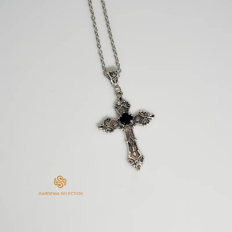 Punk Kristall Kreuz Anhänger Halskette Damen Gothic Schlüsselbein Halskette Halskette Ästhetischer Schmuck Bijoux Party Geschenke