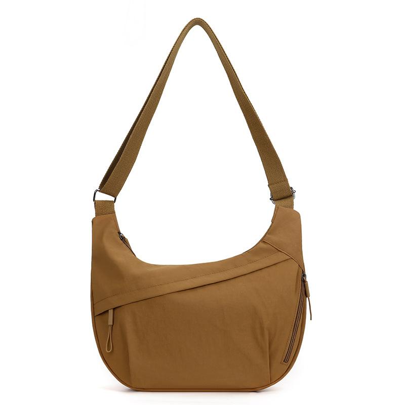 Large Capacity Japanese Simple Messenger Bag Joker New Shoulder Bag Student Literary Commuter Tote Bag In Spring