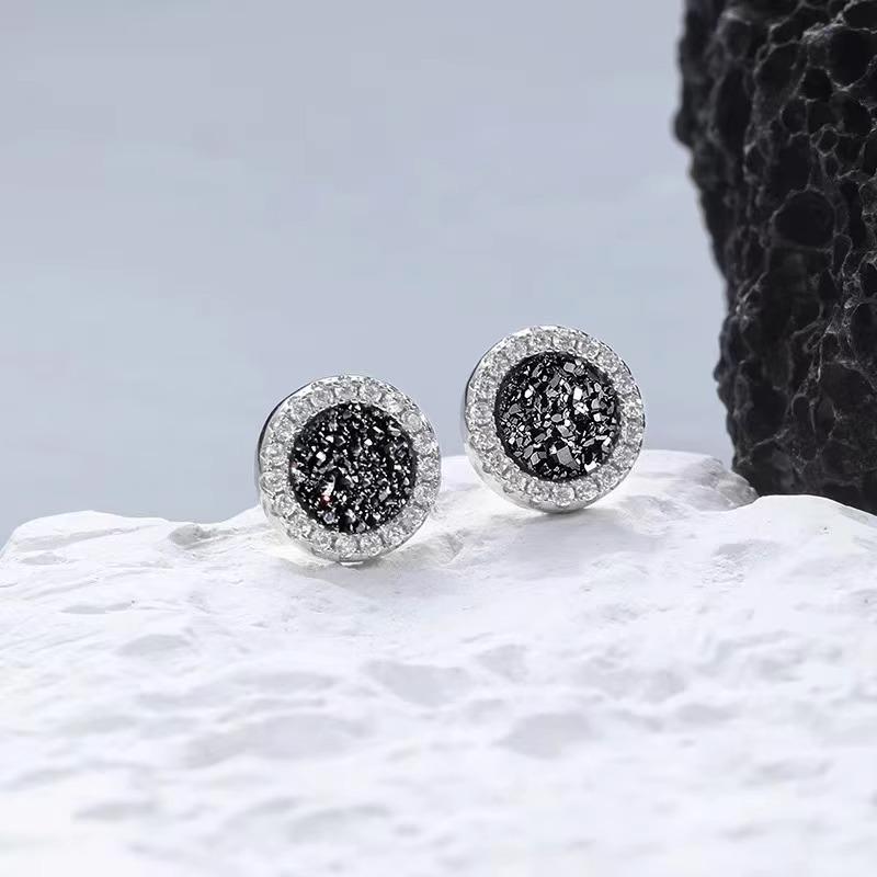 Crystal Cluster Stone Stud Earrings: Unique Titanium Steel, Fade-Resistant, Versatile Cool-Style Jewelry for Men and Women