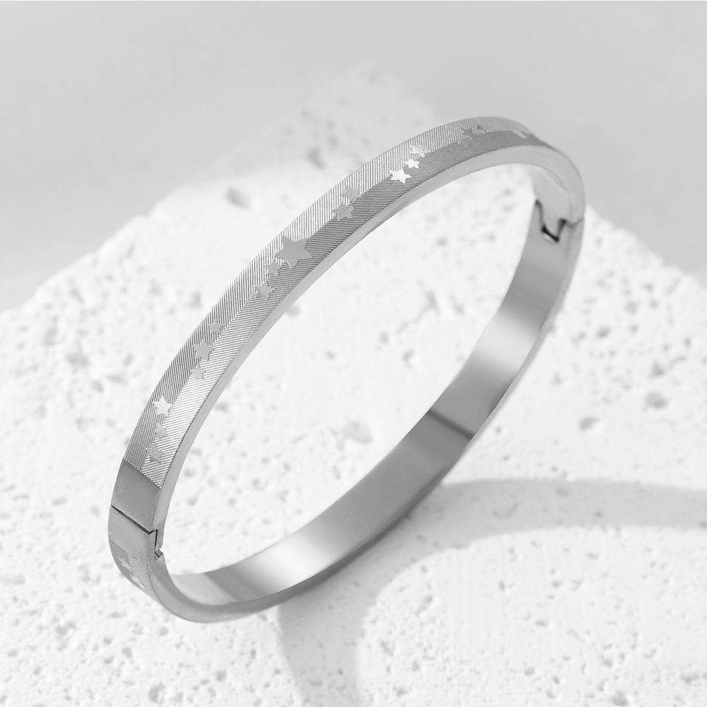 New Titanium Steel Bracelet Creative Corrosion Pentagram Grid Buckle Couple Bracelet Stainless Steel Decoration