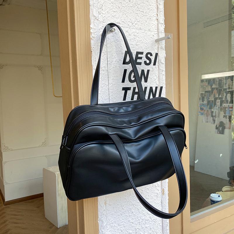 

Большая вместительная сумка-тоут, женский кошелек из искусственной кожи, 2024, женская сумка-тоут, очень большая сумка через плечо, однотонная модная дорожная сумка 42cmX28cmX11cm чёрный