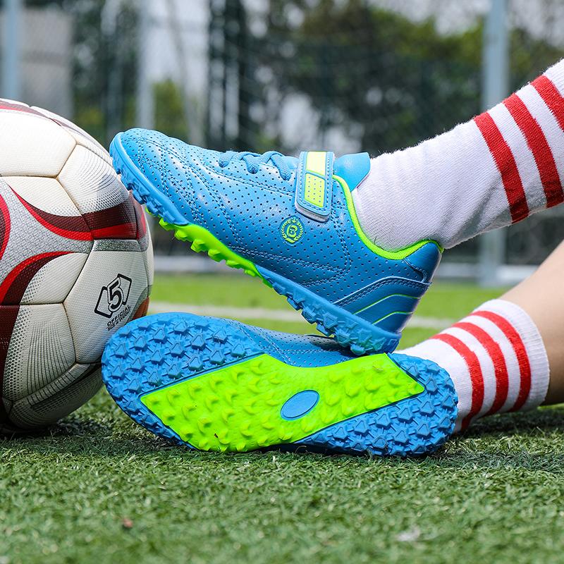 Children's Magic Sticker Rubber Soft Bottom Short Nail Football Boots