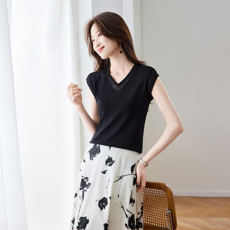 Srcr Women s Silk Blend V-Neck Knit T-Shirt L
