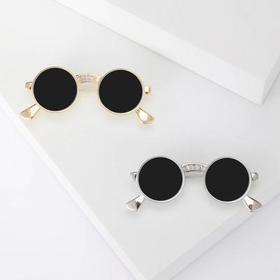 High-End Creative And Cute Sunglasses Brooch, Copper-Plated Real Gold, Exquisite Personalized Glasses Pin, Clothing And Accessories.