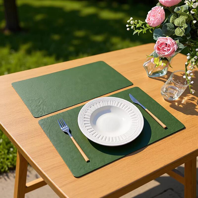 In Stock European-Style Luxury Leather Placemat: Waterproof, Oil-proof, Heat-Insulating Mat for Bowls and Plates