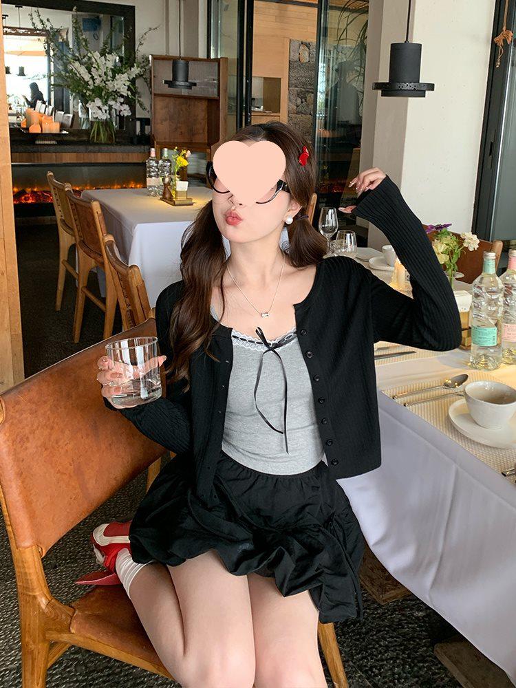 

Женский короткий кардиган из голубого ледяного шелка с майкой - Приталенный крой, Летняя защита от солнца, Легкий вязаный топ One Size чёрный