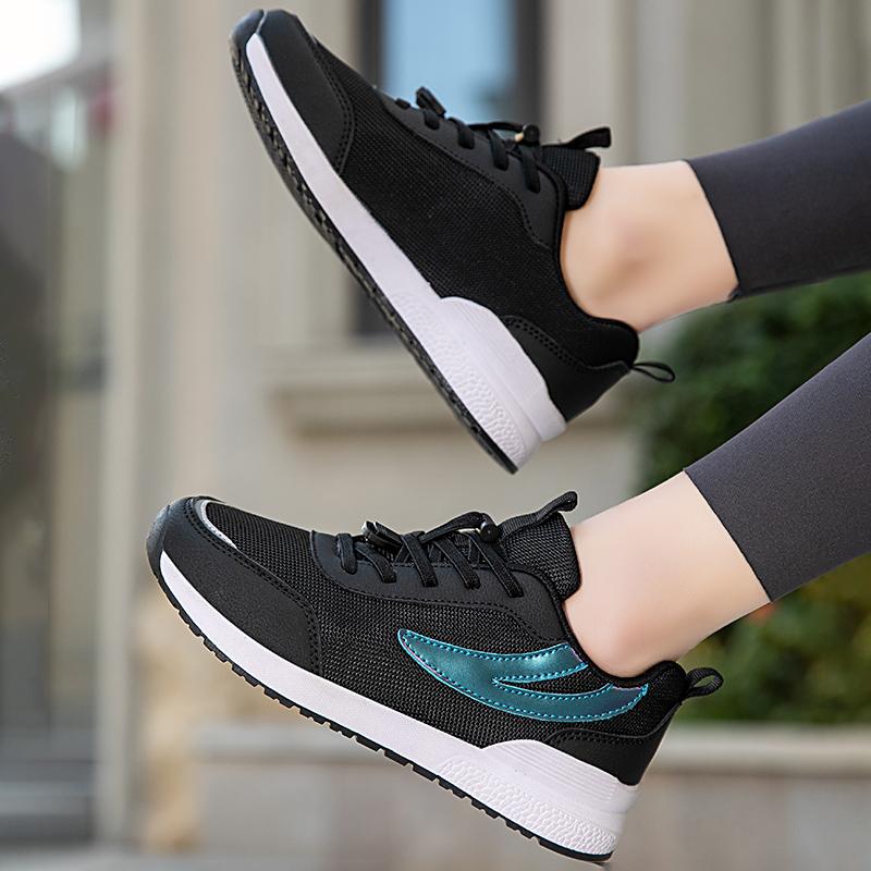 Spring and Autumn Ladies Daily Women's Shoes Casual Sports Old Fashion Breathable Flat Bottom Running Light Travel Sneakers