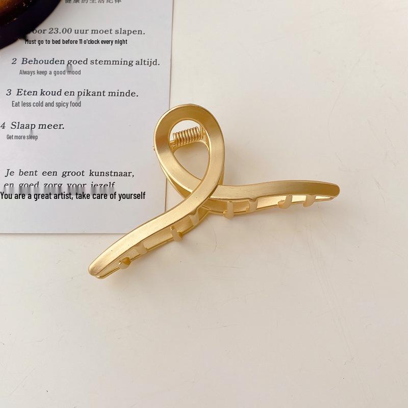 Elegant Korean Shark Metal Hairpin Clip for Stylish Hair