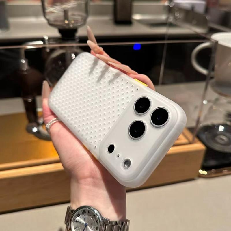 Luxury Soft TPU Heat Dissipation Phone Case For 13 14 15 16 17 Pro Max Shockproof Hollowed Out Bumper Cases Cover