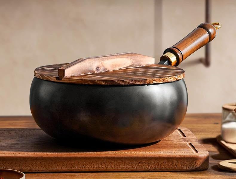 High-purity Iron Frying Pan, Wok, 24cm, Unpainted Iron Frying Pan, Induction Compatible, with Wooden Lid, Deep, Lightweight Design [Parallel Import]